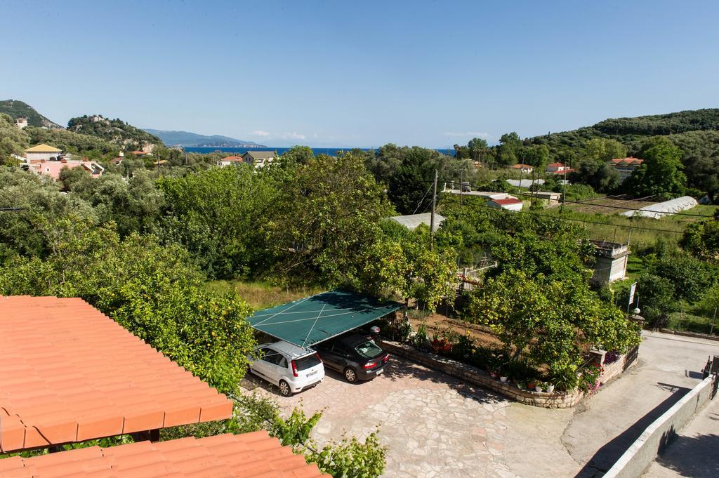 Kefalas Apartments Парга Экстерьер фото