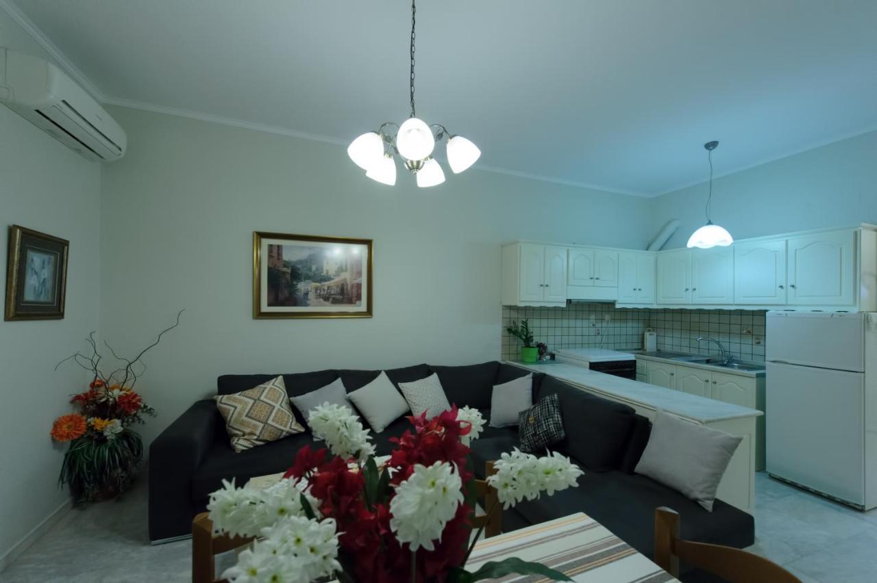 Kefalas Apartments Парга Экстерьер фото